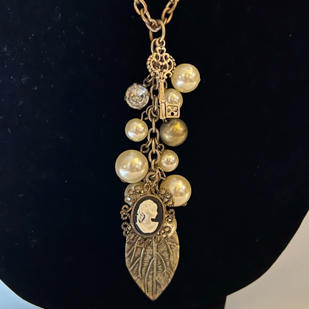 Vintage Silver Necklace w/Pearl, Rhinestone, Key, Lady Cameo Pendant, & Feather - Picture 3 of 3